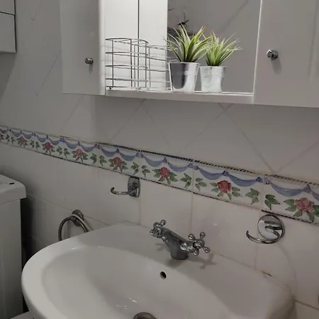 Golden Mile Seaview Royal Garden Apartamento *