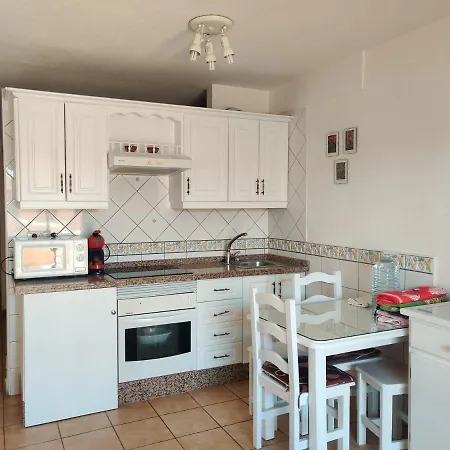 Golden Mile Seaview Royal Garden Apartamento