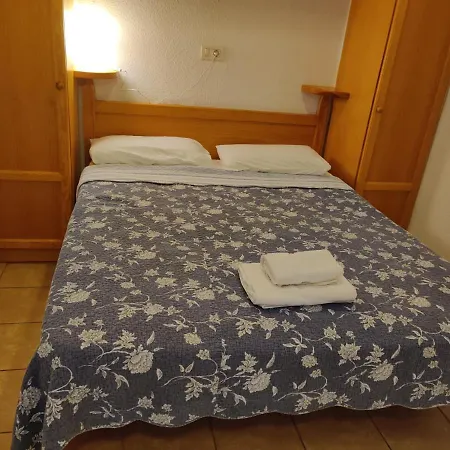 Golden Mile Seaview Royal Garden Daire